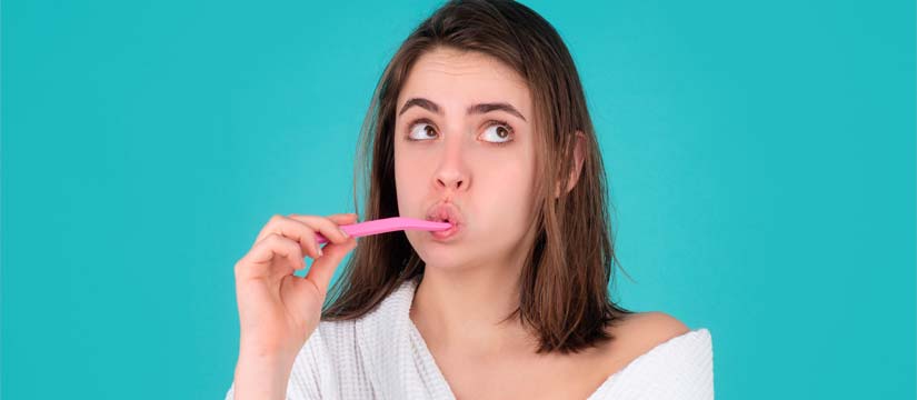 sagnat-en-raspallarte-les-dents-clinica-dental-soto-dentista-sant-quirze-del-valles